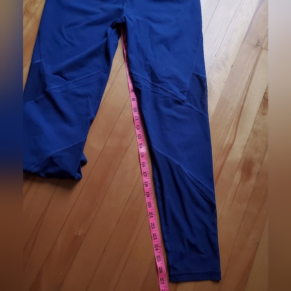 Victoria's Secret Sport Knockout tights. Mesh parts. Royal blue. Size L. - Picture 8 of 14